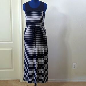 Soft knit maxi dress Pockets! M NEW with Tags!!